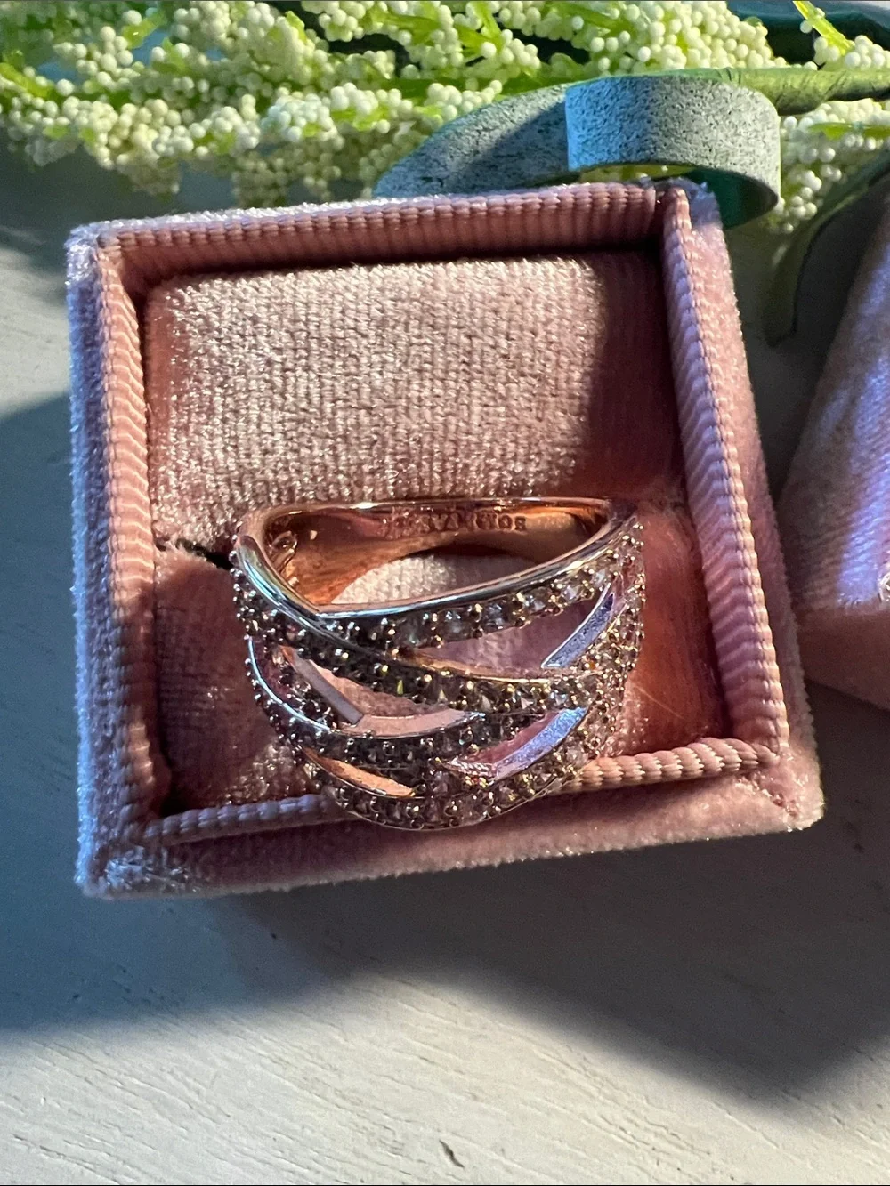 Bomb Party size 8 diamond CZ on rose gold